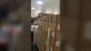 접착비닐(SAV) 스티커 절단 및 포장 방법